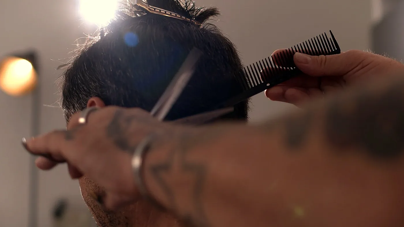 Cutso — Barber Finder App still 5